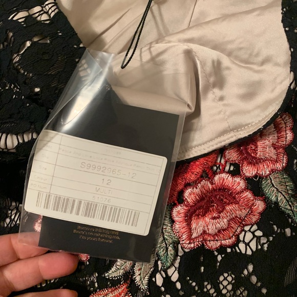 NWT Peace + Love Lace Skirt Size 12 Missguided - Picture 5 of 5